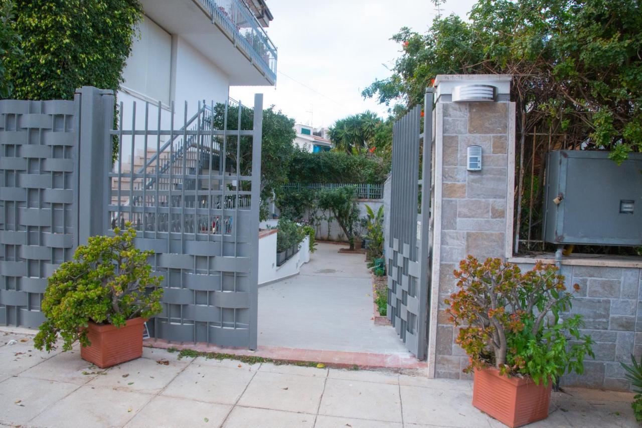 Mondello Manick Mare Apartment Palermo Exterior foto